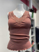 Load image into Gallery viewer, Banana Republic silk blend tank M