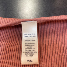 Load image into Gallery viewer, Banana Republic silk blend tank M