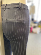 Load image into Gallery viewer, H&M pinstripe pants 4