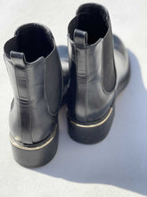 Load image into Gallery viewer, Zara Boots 38
