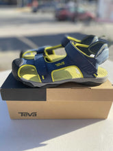 Load image into Gallery viewer, Teva Sandals New with Box 9