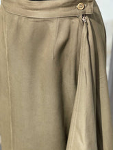 Load image into Gallery viewer, Max Mara Vintage Skirt 8