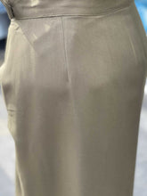Load image into Gallery viewer, Max Mara Vintage Skirt 8