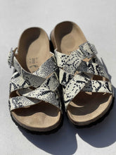 Load image into Gallery viewer, Betula by Birkenstock Sandals 40