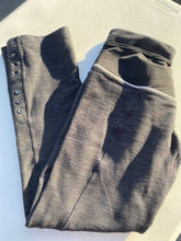 Load image into Gallery viewer, Lululemon Capri Leggings 4