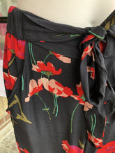 Load image into Gallery viewer, Wilfred floral flowy pants M