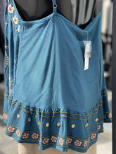 Load image into Gallery viewer, Anthropologie Embroidered Tank Top L