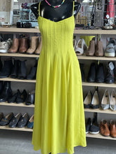 Load image into Gallery viewer, Banana Republic Maxi Dress 0P