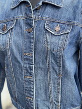 Load image into Gallery viewer, Buffalo Denim Jacket M