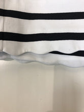 Load image into Gallery viewer, Anne Klein striped shorts 10