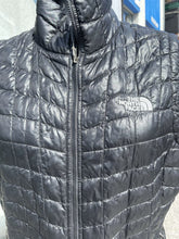 Load image into Gallery viewer, The North Face Vest L