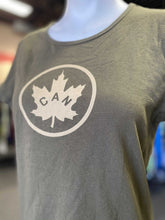 Load image into Gallery viewer, Red Canoe "Canada" t-shirt M