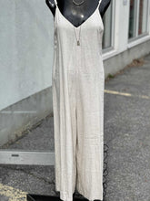 Load image into Gallery viewer, Shinestar Linen Jumpsuit S