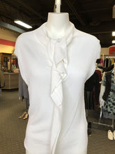 Load image into Gallery viewer, Hugo Boss slvlss knit top S