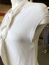 Load image into Gallery viewer, Hugo Boss slvlss knit top S