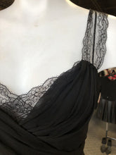 Load image into Gallery viewer, Elie Tahari silk tank S