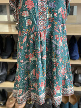 Load image into Gallery viewer, Anthropologie Dress S