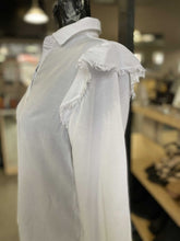 Load image into Gallery viewer, Cloth and Stone Frayed Shoulder Top Long Sleeve XS