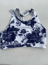 Load image into Gallery viewer, Mono B Sports Bra L