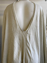 Load image into Gallery viewer, Lululemon knit shawl O/S