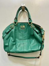 Load image into Gallery viewer, Coach handbag