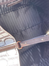 Load image into Gallery viewer, Carolina Herrera Shopper Bag