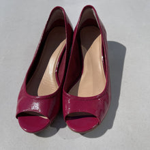 Load image into Gallery viewer, Cole Haan Patent Sandals 7.5