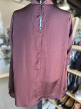 Load image into Gallery viewer, Atelier Industrie Top Long Sleeve L NWT