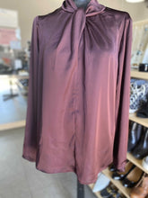 Load image into Gallery viewer, Atelier Industrie Top Long Sleeve L NWT