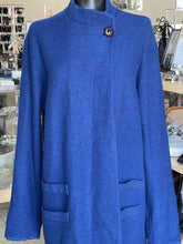 Load image into Gallery viewer, Karl Lagerfeld Sweater/Jacket L