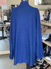 Load image into Gallery viewer, Karl Lagerfeld Sweater/Jacket L