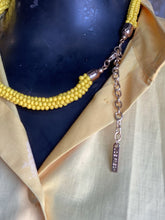 Load image into Gallery viewer, Joe Fresh Beaded Necklace