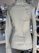 Load image into Gallery viewer, Lululemon Sweater 6