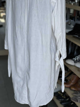 Load image into Gallery viewer, Linen Lux Tunic XL