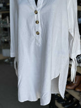 Load image into Gallery viewer, Linen Lux Tunic XL