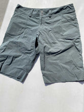 Load image into Gallery viewer, arcteryx Shorts 8