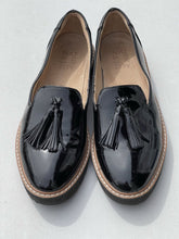 Load image into Gallery viewer, Naturalizer Shoes 7