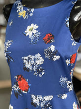 Load image into Gallery viewer, Banana Republic (outlet) Floral Dress 4