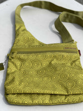 Load image into Gallery viewer, Hedgren Urban Bags Handbag