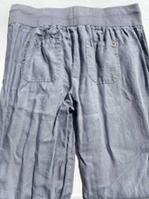 Load image into Gallery viewer, Guess Linen Pants M
