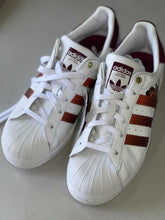 Load image into Gallery viewer, Adidas Superstar Originals 7 NWT