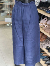 Load image into Gallery viewer, United Colours of Benetton Linen Wide Leg Pants XL