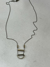 Load image into Gallery viewer, Half Moon/bar necklace