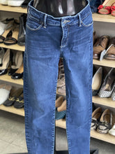 Load image into Gallery viewer, Lucky Brand Hayden Skinny Jeans 6/28