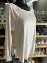 Load image into Gallery viewer, Hard Tail Velour top XS