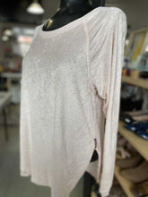 Load image into Gallery viewer, Hard Tail Velour top XS