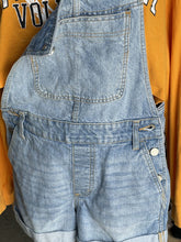 Load image into Gallery viewer, BDG Denim Shortalls/Overalls 26