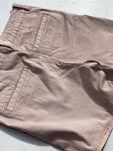 Load image into Gallery viewer, American Eagle Midi shorts 12