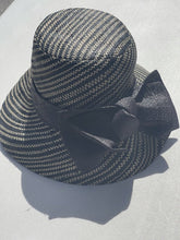 Load image into Gallery viewer, Onigo Hat Made in Madagascar