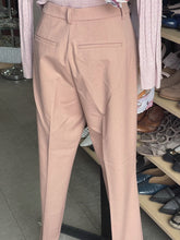 Load image into Gallery viewer, Uniqlo Dress Pants M